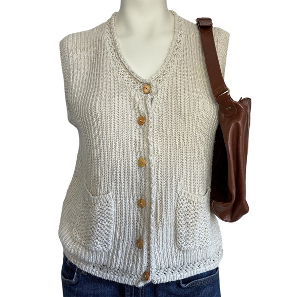 Russ Sweaters - Vintage Russ woman’s sweater button up vest